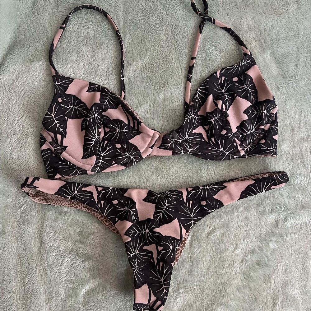 Acacia Black Elephant Set
